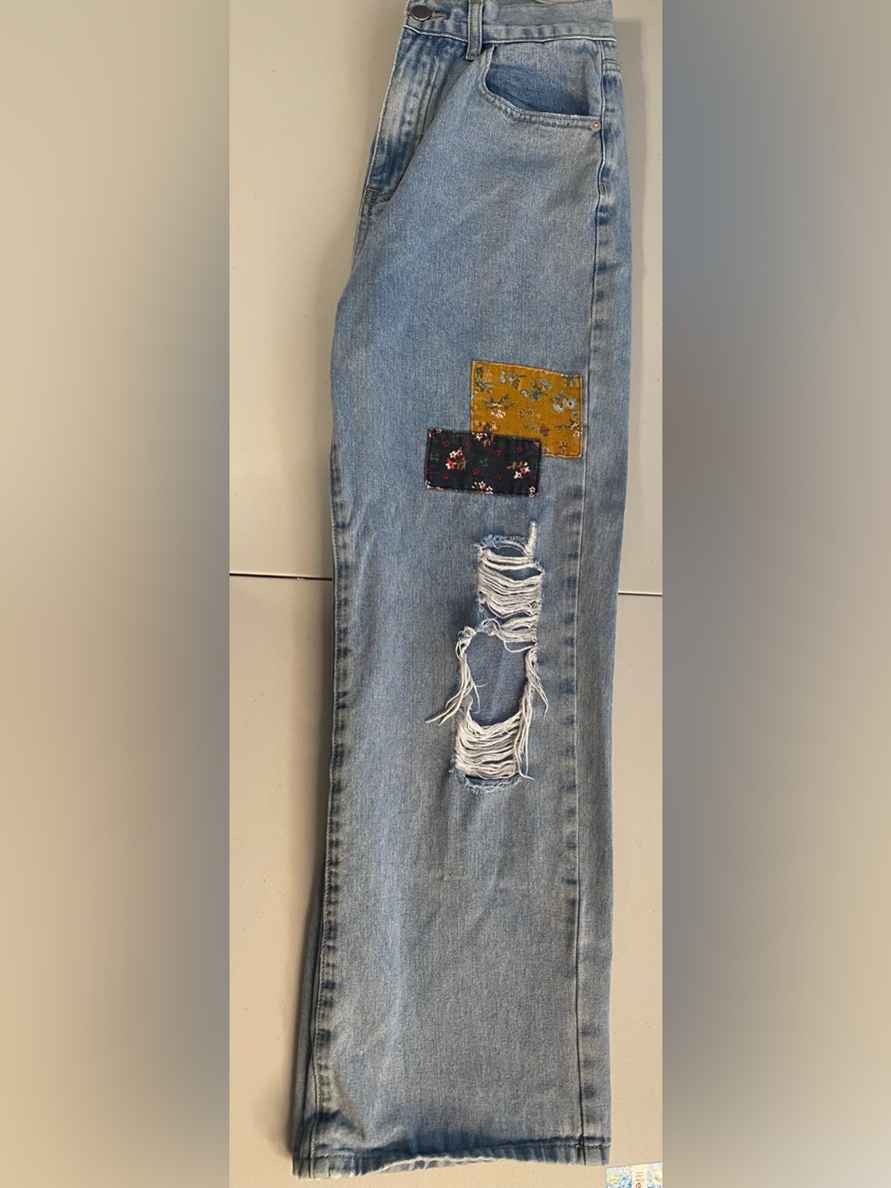 Cider Closet's Happy Hour Indie boho Light Wash Patchwork Jeans L